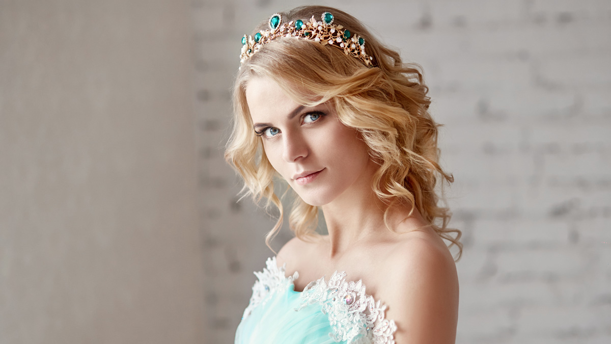 Breathtaking bridal updo specifically designed for medium length wedding hairstyles.